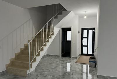 Duplex cu 4 camere cu Canalizare în Popas Păcurari - 6