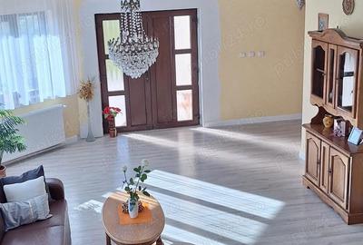 Casă cu 6 camere cu Teren 3300 Mp în Central - 4