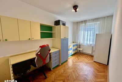 Apartament cu 3 camere în Central - 4