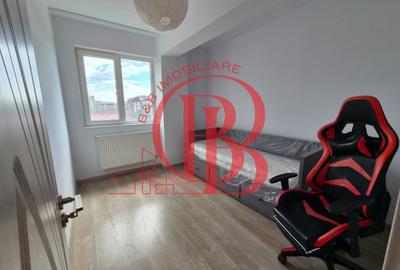 Apartament cu 3 camere semidecomandat, mobilat în Ozana - 9