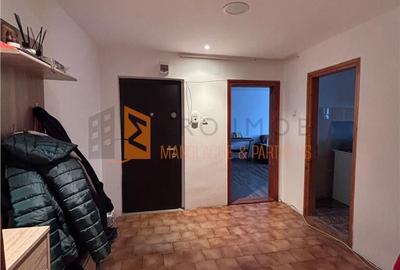 Apartament cu 3 camere decomandat în Lacu - 6