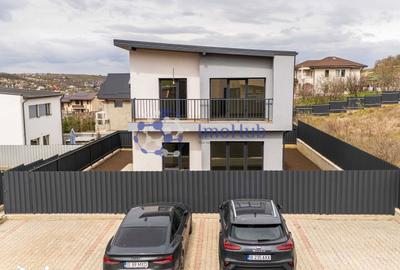 Casă cu 4 camere cu Teren 250 Mp în Central - 18