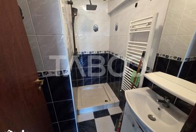 Apartament cu 4 camere decomandat în Central - 10