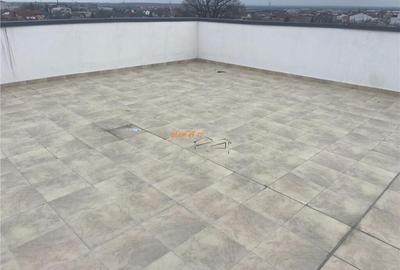 Penthouse cu 4 Camere si terasa de 160 mp in zona centrala a - 2