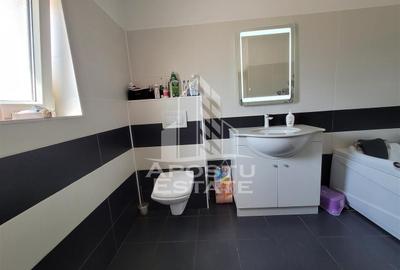 Casa individuala la intrare in Sag, teren de 1.800 mp,  mobilata - 33