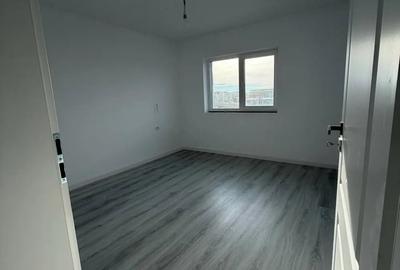 Casă cu 5 camere cu Teren 305 Mp în Remetea Mare - 7