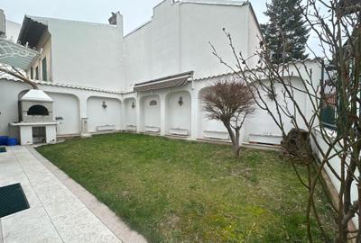 Casă individuală cu 7 camere cu Canalizare în Floreasca - 11