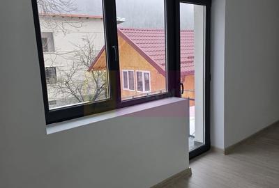 Casă individuală cu 6 camere cu Canalizare în Central - 39