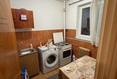 Apartament 3 camere decomandat etaj 2 zona Drumul Taberei - 4