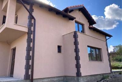 Casă cu 4 camere în Central - 6