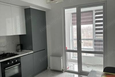 Apartament cu 2 camere decomandat în Crângași