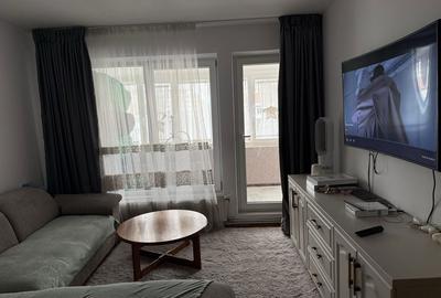 Apartament cu 3 camere decomandat în Exterior Vest - 2
