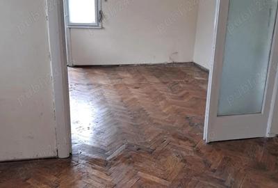 Apartament cu 2 camere nedecomandat în Calea Călărașilor - 2
