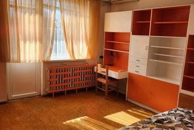 Apartament cu 3 camere în Circumvalațiunii