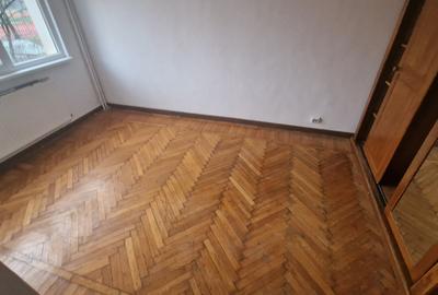 Apartament cu 2 camere semidecomandat în Astra - 2