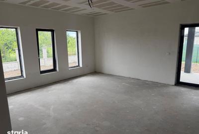 Casă cu 3 camere cu Teren 450 Mp în Lazuri - 3