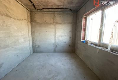 Casa tip triplex cu 4 camere de vanzare in Sanandrei - 6