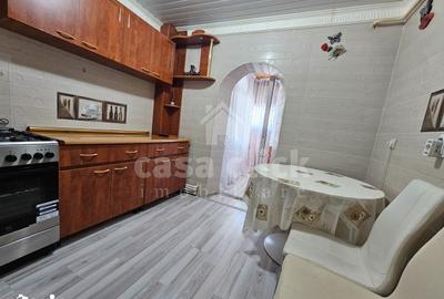 Apartament cu 3 camere decomandat, mobilat în Piața Centrală - 2