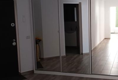 Apartament cu 3 camere decomandat în Cristian - 7