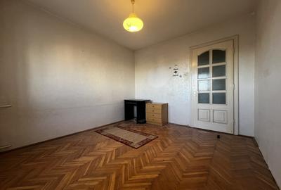 Apartament 3 camere, decomandat, etaj 3, zona Sagului - 3