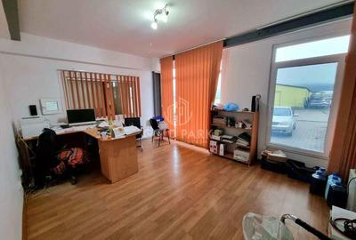 Spațiu comercial, de 6,808 mp, în Industrial - 14