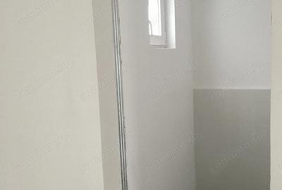 INCHIRIERE - spatiu comercial PIATA SUDULUI - parter, curte, parcare - 13