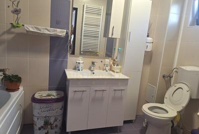 Casă cu 4 camere cu Canalizare în Central - 22