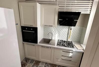 Ofer spre inchiriere apartament cu 2 camere in zona lujerului