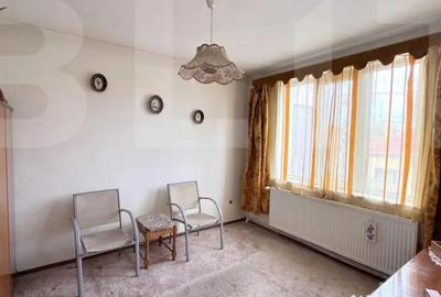 Casă cu 4 camere cu Teren 537 Mp în Central - 11