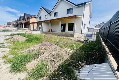 Duplex cu 5 camere cu Canalizare în Șura Mare - 1