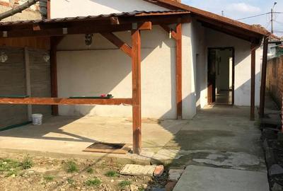 Proprietar inchiriez casa. - 2