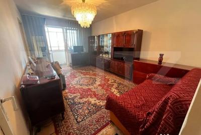 Apartament cu 4 camere semidecomandat, mobilat în Micro 8 - 18