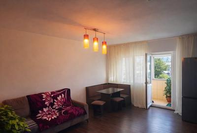 Apartament cu 3 camere decomandat, mobilat în ICIL - 2