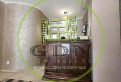 Spațiu comercial, de 950 mp, în Central - 8