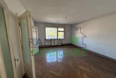 Casă cu 4 camere cu Teren 1053 Mp în Aurel Vlaicu