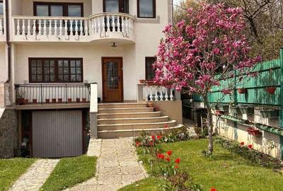 Casă cu 4 camere în Central - 9