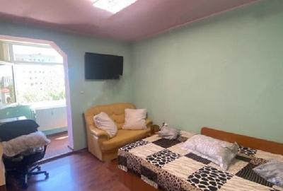 Apartament cu 3 camere semidecomandat, mobilat în 1 Decembrie 1918 - 2