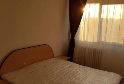 Titan metrou parc ,  bl.reabilitat,7/10, decomandat,mobilat , utilat, AC.