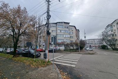 Apartament cu 3 camere decomandat în Central - 4