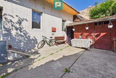 Apartament cu 4 camere decomandat în Central