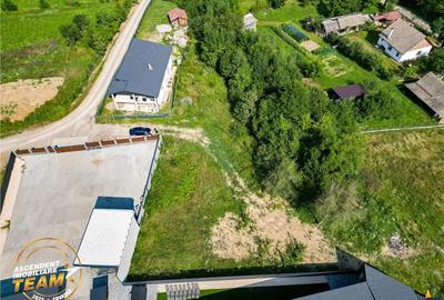 Teren de 1285 mp, în Sud - 4