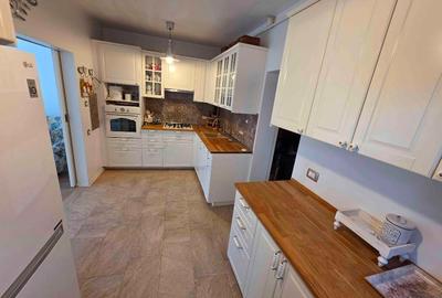 Casă individuală cu 5 camere cu Teren 240 Mp în Tei - 12