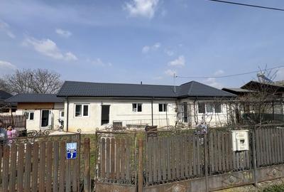 Casă cu 4 camere în Lipănești - 8