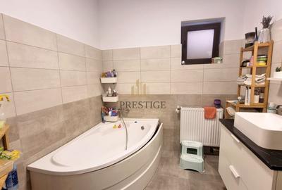 Casă individuală cu 5 camere cu Canalizare în Central - 14