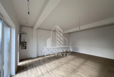 De vanzare 77 mp spatiu comercial la parter cu 48 mp grad... - 1