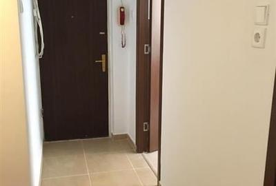Apartament cu 2 camere semidecomandat, mobilat în Universitate