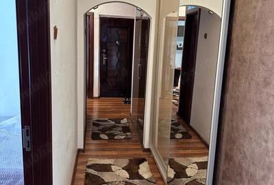 Apartament cu 3 camere decomandat în Sărari - 9