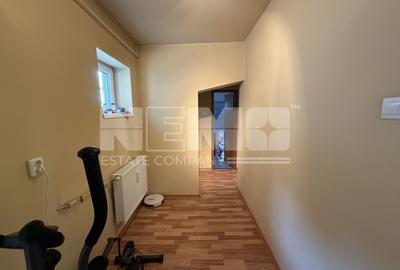 Apartament cu 3 camere semidecomandat în Central - 3