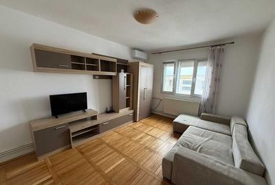 Garsoniera luminoasa Tractorul - 2