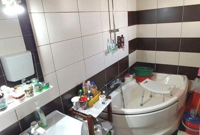 Casă individuală cu 4 camere cu Canalizare în Piața Cluj - 8